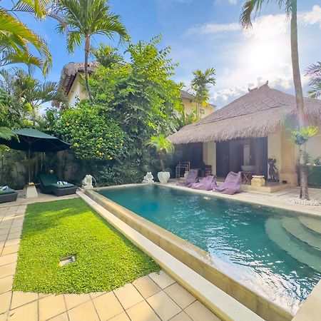 Villa Bugis Kayu Aya Seminyak Exteriör bild