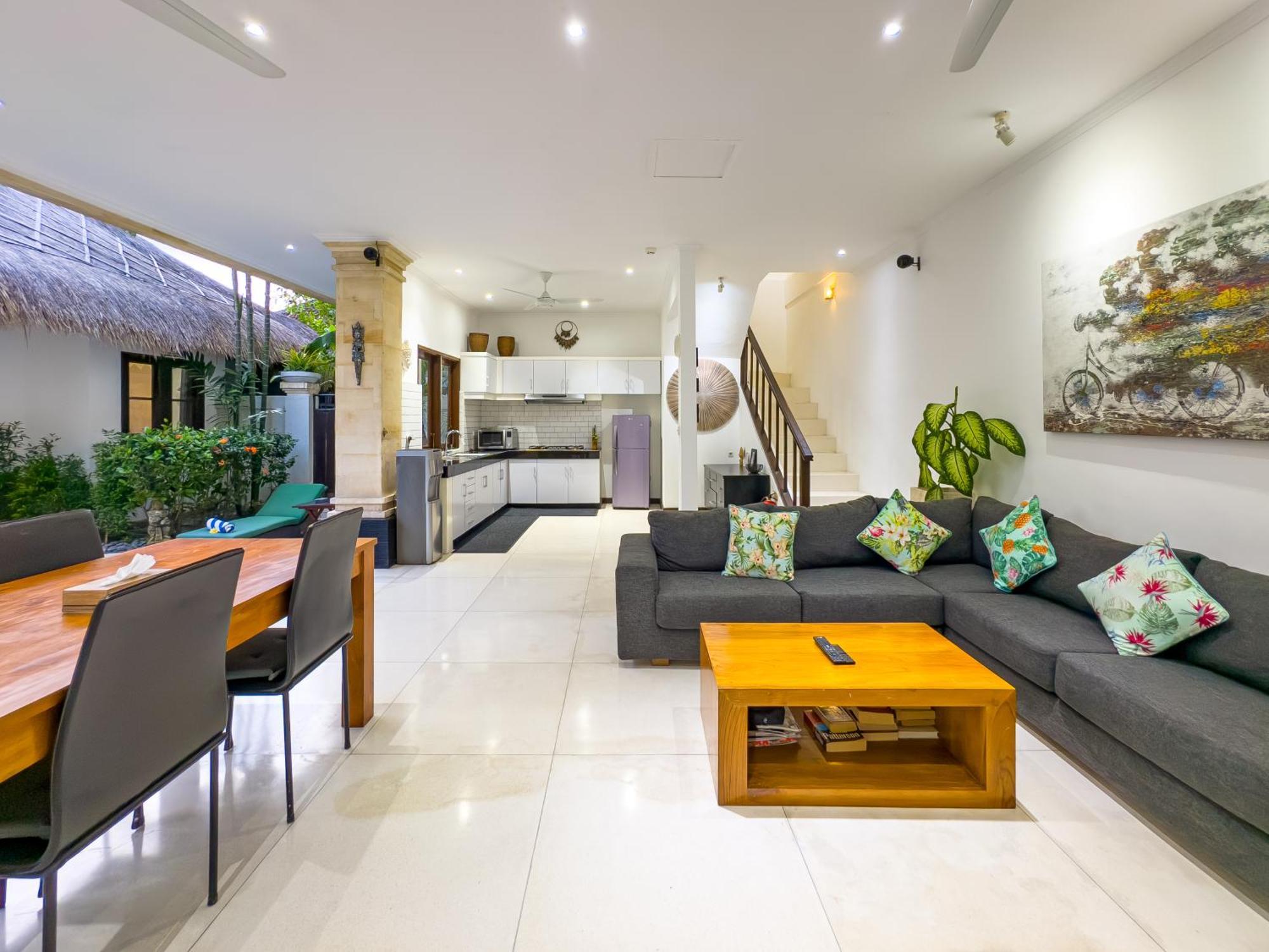 Villa Bugis Kayu Aya Seminyak Rum bild