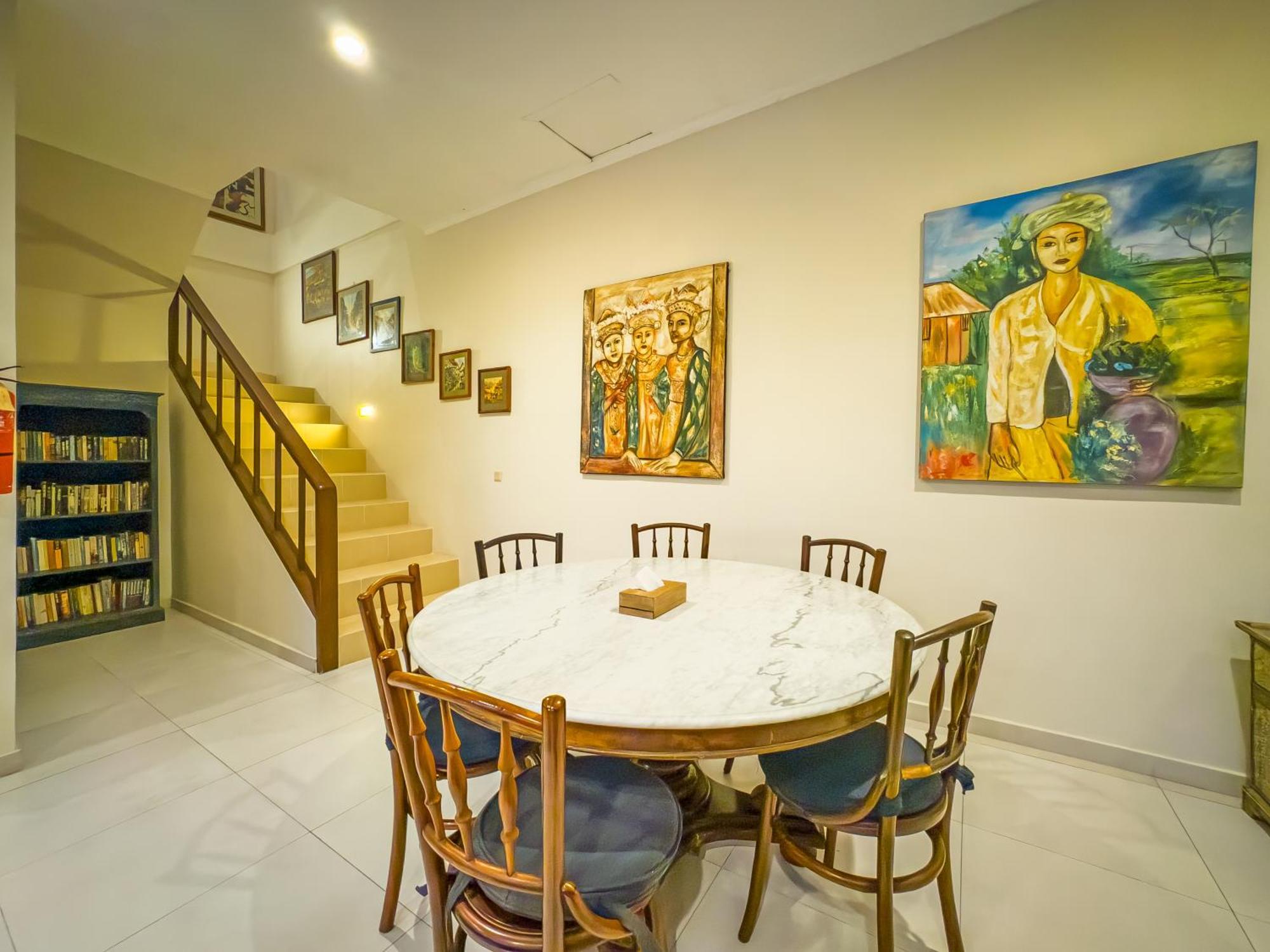 Villa Bugis Kayu Aya Seminyak Rum bild