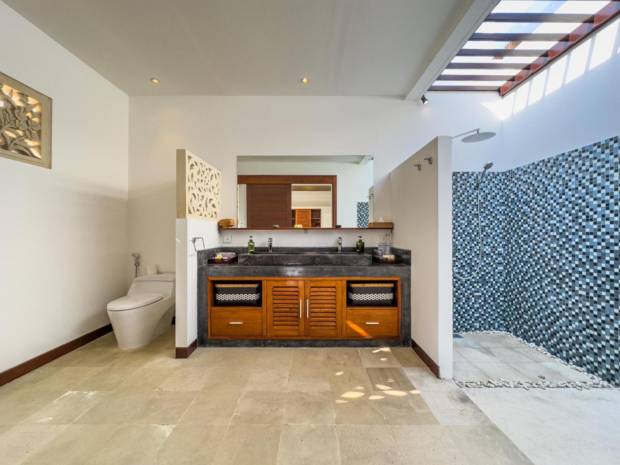 Villa Bugis Kayu Aya Seminyak Rum bild